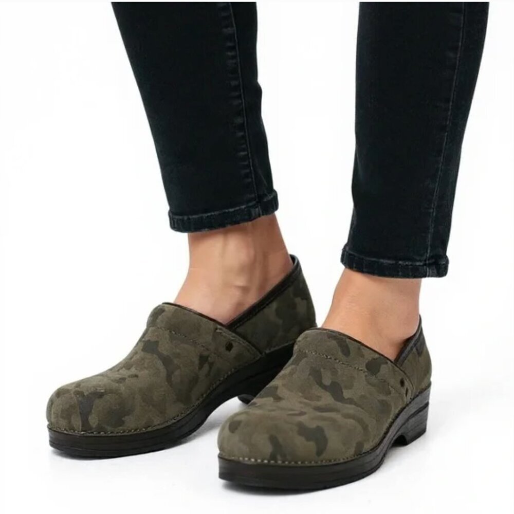 Women's 38/7.5 Dansko Professional Suede Camo Soft Clogs